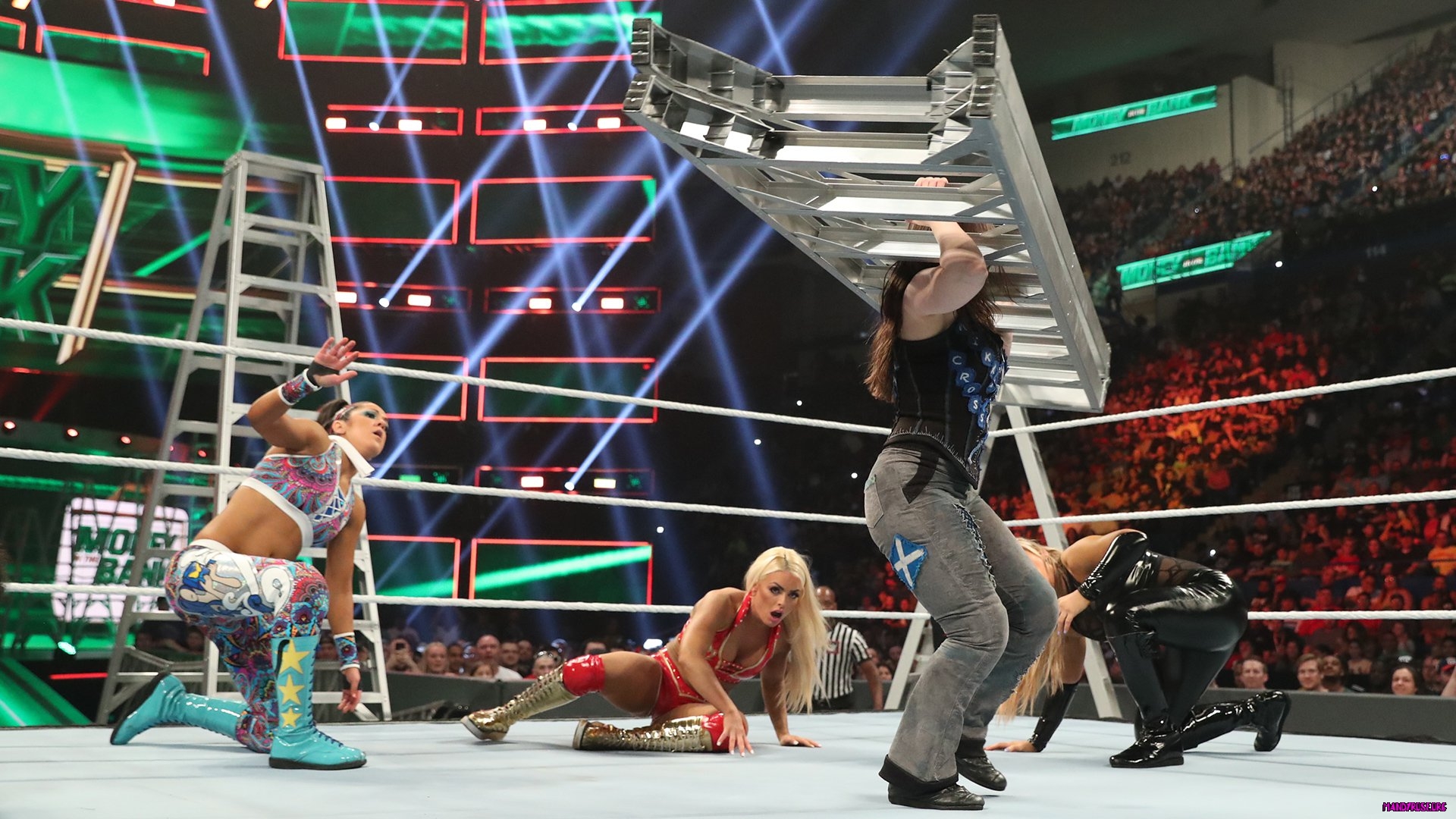 20190519_mitb_show_cross--37b4993701624f751382249b08ca7289.jpg