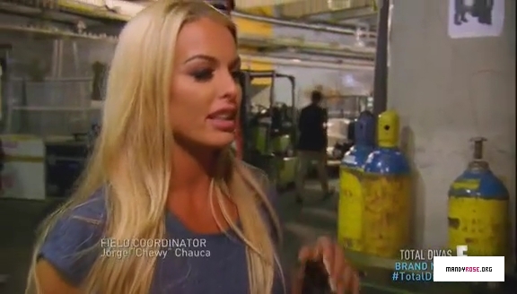 5B568x3285D_Total_Divas_Season_5_Ep_5_by_CenationSince02_-_Dailymotion_mp40018.jpg