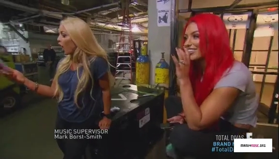 5B568x3285D_Total_Divas_Season_5_Ep_5_by_CenationSince02_-_Dailymotion_mp40021.jpg