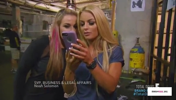 5B568x3285D_Total_Divas_Season_5_Ep_5_by_CenationSince02_-_Dailymotion_mp40025.jpg