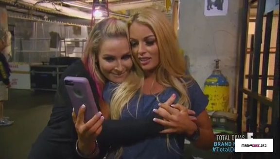 5B568x3285D_Total_Divas_Season_5_Ep_5_by_CenationSince02_-_Dailymotion_mp40030.jpg