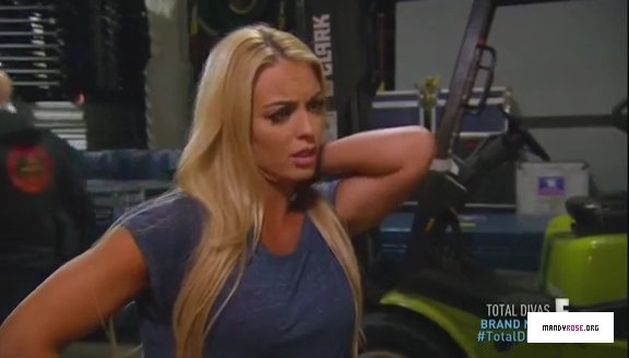 5B568x3285D_Total_Divas_Season_5_Ep_5_by_CenationSince02_-_Dailymotion_mp40065.jpg
