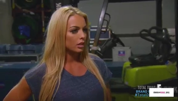 5B568x3285D_Total_Divas_Season_5_Ep_5_by_CenationSince02_-_Dailymotion_mp40069.jpg