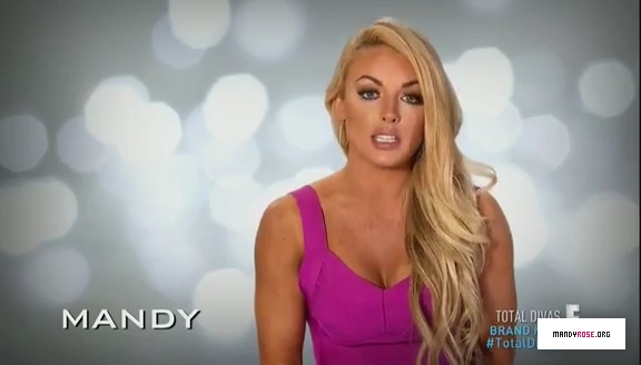 5B568x3285D_Total_Divas_Season_5_Ep_5_by_CenationSince02_-_Dailymotion_mp40162.jpg