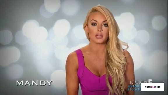 5B568x3285D_Total_Divas_Season_5_Ep_5_by_CenationSince02_-_Dailymotion_mp40163.jpg