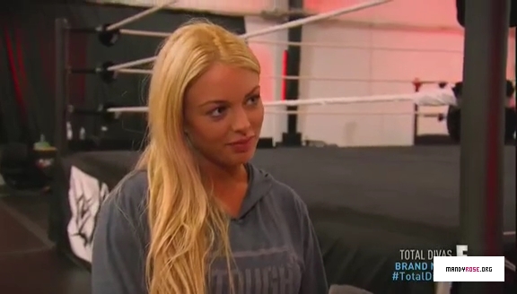 5B568x3285D_Total_Divas_Season_5_Ep_5_by_CenationSince02_-_Dailymotion_mp40166.jpg