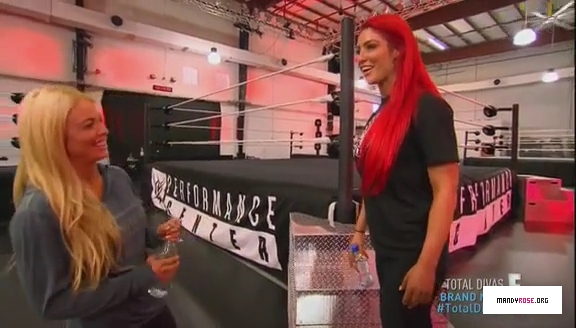 5B568x3285D_Total_Divas_Season_5_Ep_5_by_CenationSince02_-_Dailymotion_mp40214.jpg