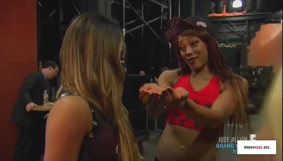 5B568x3285D_Total_Divas_Season_5_Ep_5_by_CenationSince02_-_Dailymotion_mp40369.jpg