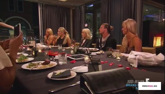 5B568x3285D_Total_Divas_Season_5_Ep_5_by_CenationSince02_-_Dailymotion_mp40575.jpg