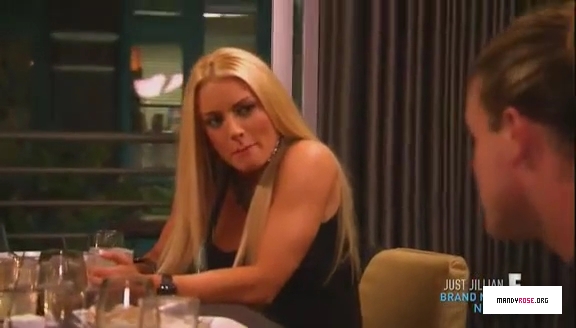 5B568x3285D_Total_Divas_Season_5_Ep_5_by_CenationSince02_-_Dailymotion_mp40626.jpg