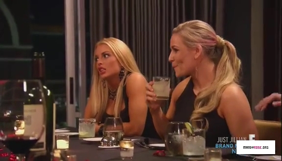 5B568x3285D_Total_Divas_Season_5_Ep_5_by_CenationSince02_-_Dailymotion_mp40646.jpg