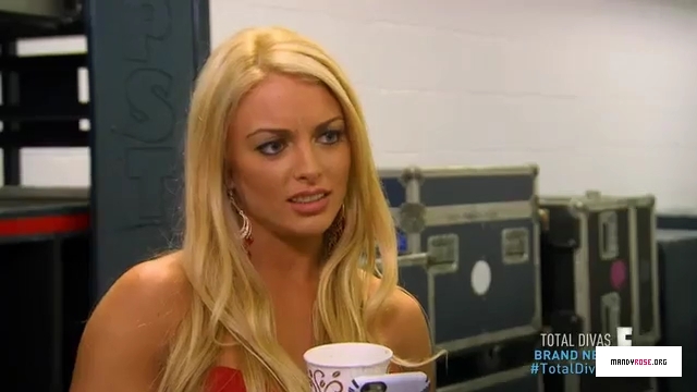 5B640x3605D_WWE_Total_Divas_S05E04_S_5_E_4_-_Talk_of_The_Town_by_Total_Divas_-_Dailymotion_mp40019.jpg