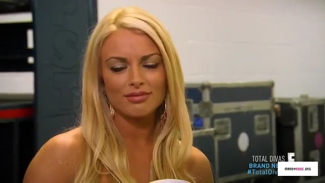 5B640x3605D_WWE_Total_Divas_S05E04_S_5_E_4_-_Talk_of_The_Town_by_Total_Divas_-_Dailymotion_mp40037.jpg