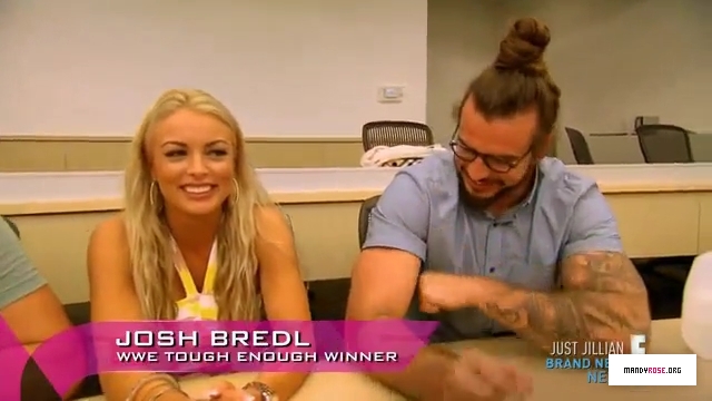 5B640x3605D_WWE_Total_Divas_S05E04_S_5_E_4_-_Talk_of_The_Town_by_Total_Divas_-_Dailymotion_mp40270.jpg