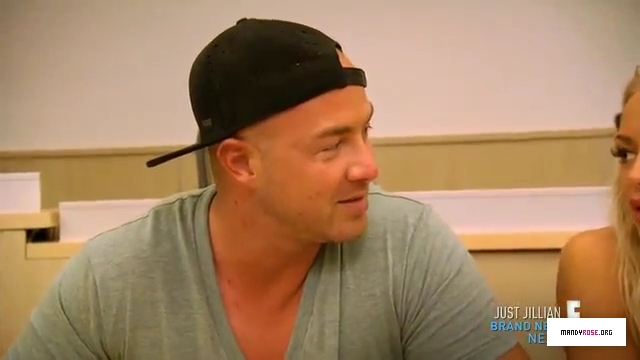 5B640x3605D_WWE_Total_Divas_S05E04_S_5_E_4_-_Talk_of_The_Town_by_Total_Divas_-_Dailymotion_mp40280.jpg