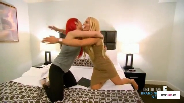 5B640x3605D_WWE_Total_Divas_S05E04_S_5_E_4_-_Talk_of_The_Town_by_Total_Divas_-_Dailymotion_mp40578.jpg