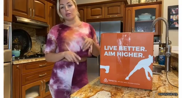 ABS_ARE_MADE_IN_THE_KITCHEN2121_Find_out_what_I_eat21_Trifecta_WWE_Superstar_Mandy_Rose_mp40072.jpg