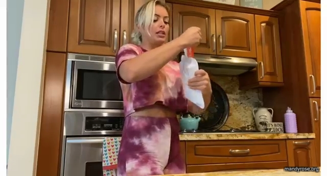ABS_ARE_MADE_IN_THE_KITCHEN2121_Find_out_what_I_eat21_Trifecta_WWE_Superstar_Mandy_Rose_mp40290.jpg