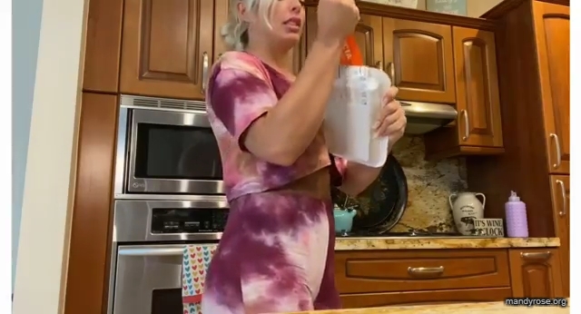 ABS_ARE_MADE_IN_THE_KITCHEN2121_Find_out_what_I_eat21_Trifecta_WWE_Superstar_Mandy_Rose_mp40291.jpg