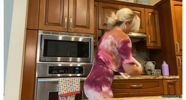 ABS_ARE_MADE_IN_THE_KITCHEN2121_Find_out_what_I_eat21_Trifecta_WWE_Superstar_Mandy_Rose_mp40294.jpg