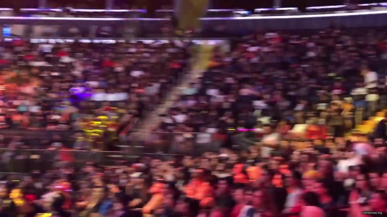 A_WWE_Superstar_s_Entire_Routine2C_from_Waking_Up_to_Wrestling___Allure_mp40029.jpg