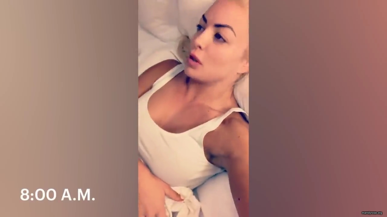 A_WWE_Superstar_s_Entire_Routine2C_from_Waking_Up_to_Wrestling___Allure_mp40032.jpg
