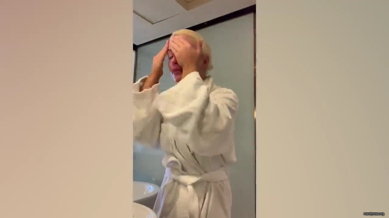 A_WWE_Superstar_s_Entire_Routine2C_from_Waking_Up_to_Wrestling___Allure_mp40109.jpg