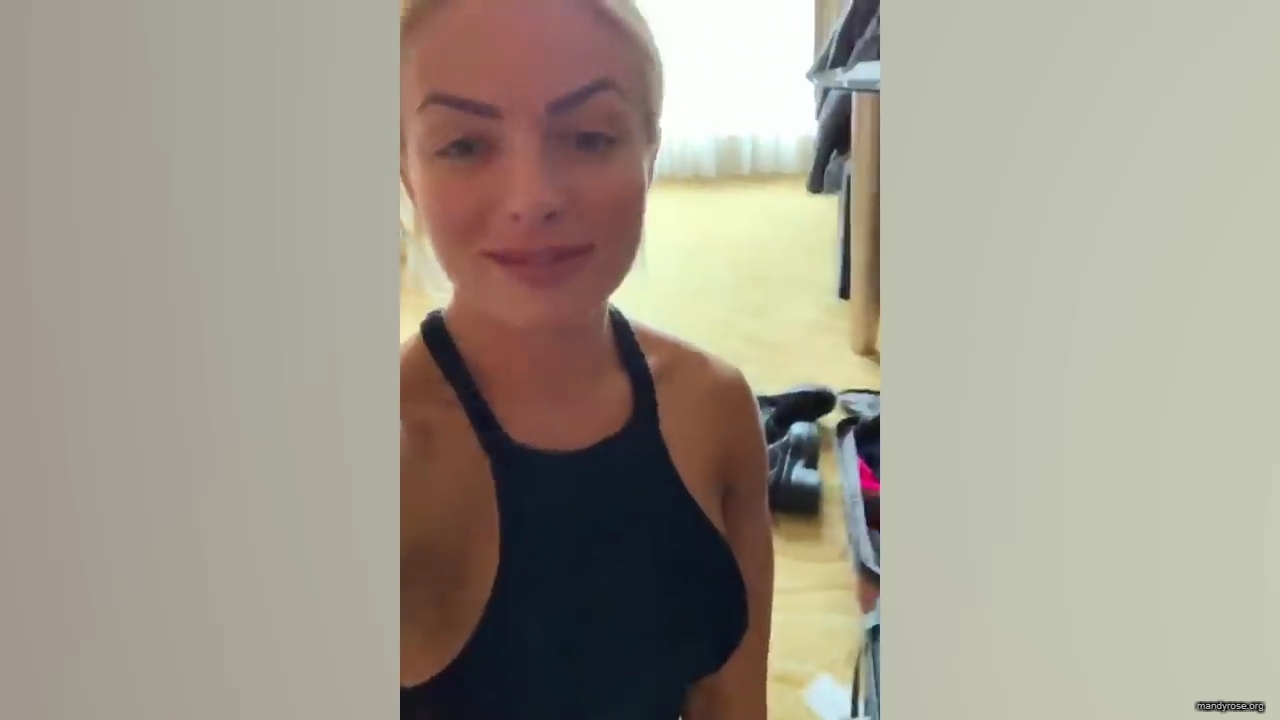 A_WWE_Superstar_s_Entire_Routine2C_from_Waking_Up_to_Wrestling___Allure_mp40234.jpg