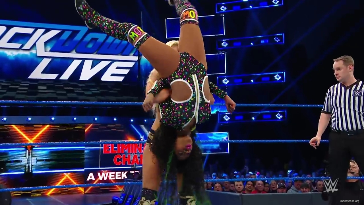 A_WWE_Superstar_s_Entire_Routine2C_from_Waking_Up_to_Wrestling___Allure_mp40261.jpg