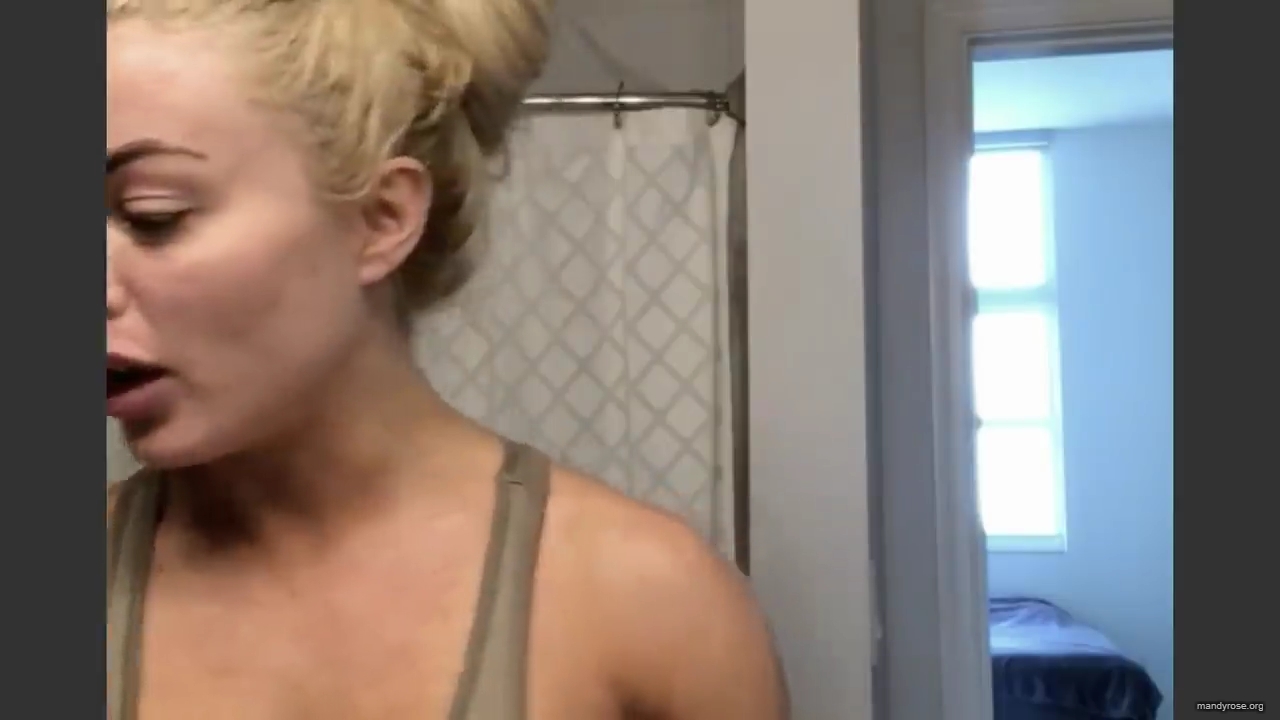 A_WWE_Superstar_s_Entire_Routine2C_from_Waking_Up_to_Wrestling___Allure_mp40297.jpg
