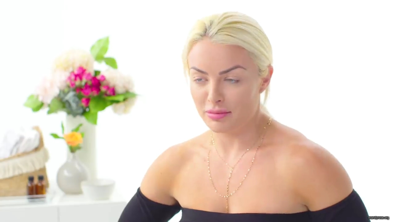 A_WWE_Superstar_s_Entire_Routine2C_from_Waking_Up_to_Wrestling___Allure_mp40462.jpg