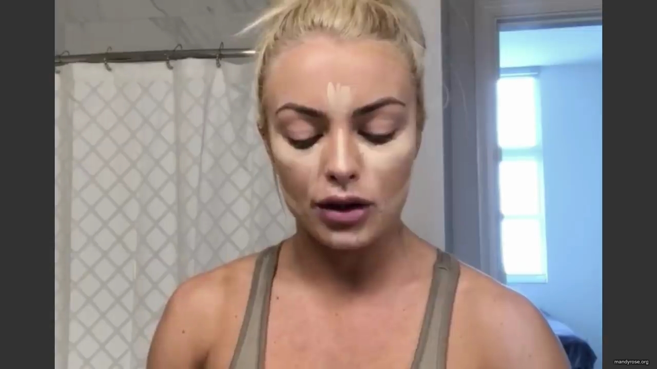 A_WWE_Superstar_s_Entire_Routine2C_from_Waking_Up_to_Wrestling___Allure_mp40495.jpg