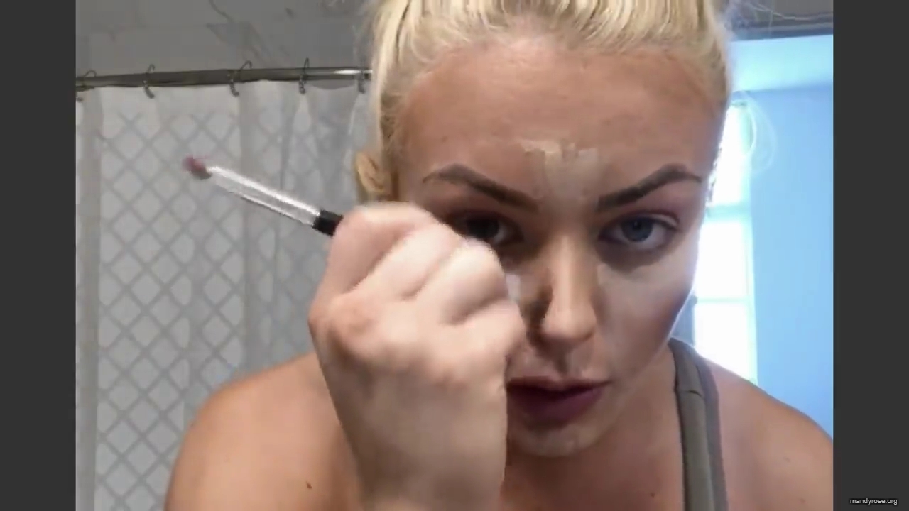 A_WWE_Superstar_s_Entire_Routine2C_from_Waking_Up_to_Wrestling___Allure_mp40524.jpg
