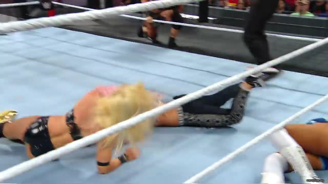 A_WWE_Superstar_s_Entire_Routine2C_from_Waking_Up_to_Wrestling___Allure_mp40666.jpg