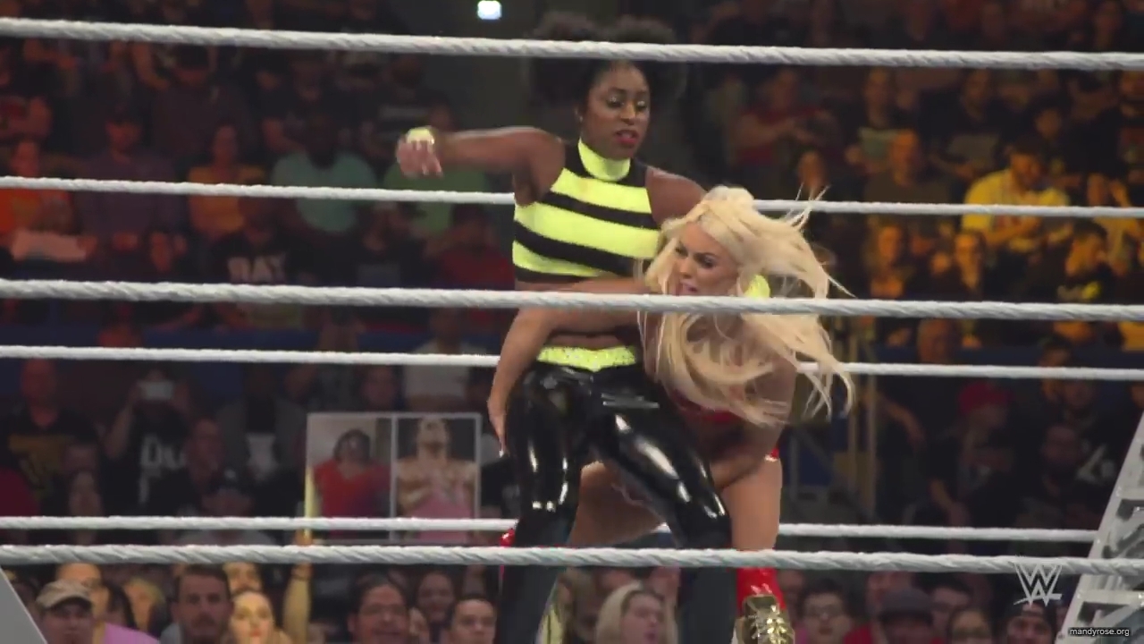 A_WWE_Superstar_s_Entire_Routine2C_from_Waking_Up_to_Wrestling___Allure_mp40679.jpg