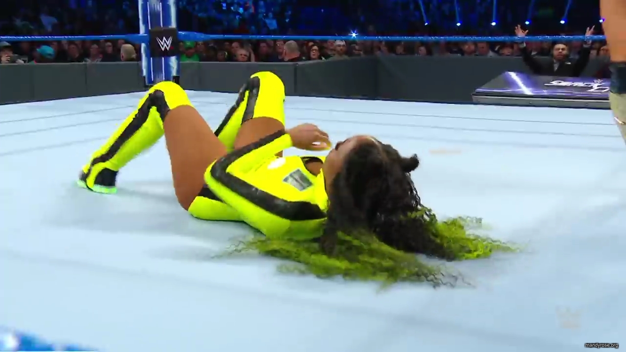 A_WWE_Superstar_s_Entire_Routine2C_from_Waking_Up_to_Wrestling___Allure_mp40759.jpg