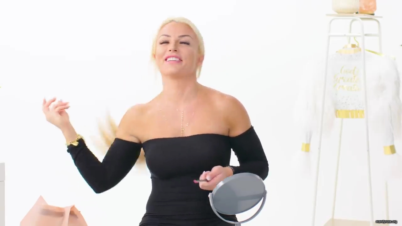 A_WWE_Superstar_s_Entire_Routine2C_from_Waking_Up_to_Wrestling___Allure_mp40832.jpg