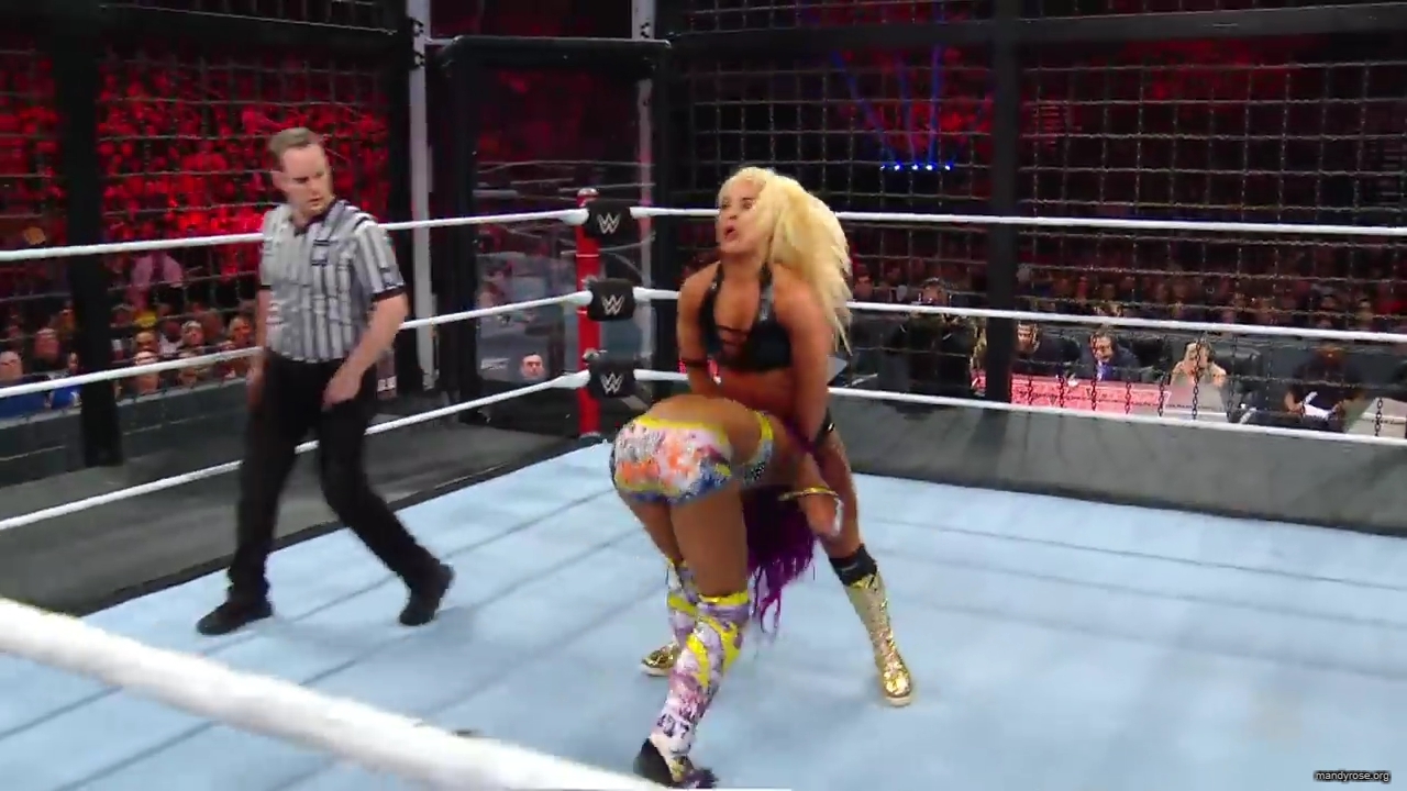 A_WWE_Superstar_s_Entire_Routine2C_from_Waking_Up_to_Wrestling___Allure_mp40841.jpg