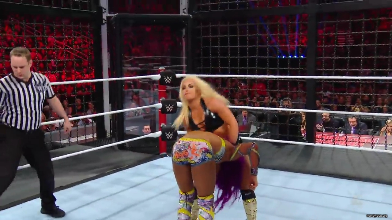A_WWE_Superstar_s_Entire_Routine2C_from_Waking_Up_to_Wrestling___Allure_mp40842.jpg