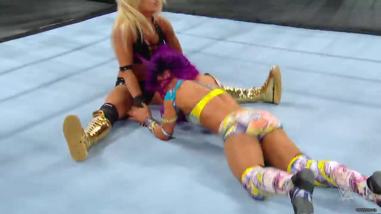 A_WWE_Superstar_s_Entire_Routine2C_from_Waking_Up_to_Wrestling___Allure_mp40868.jpg