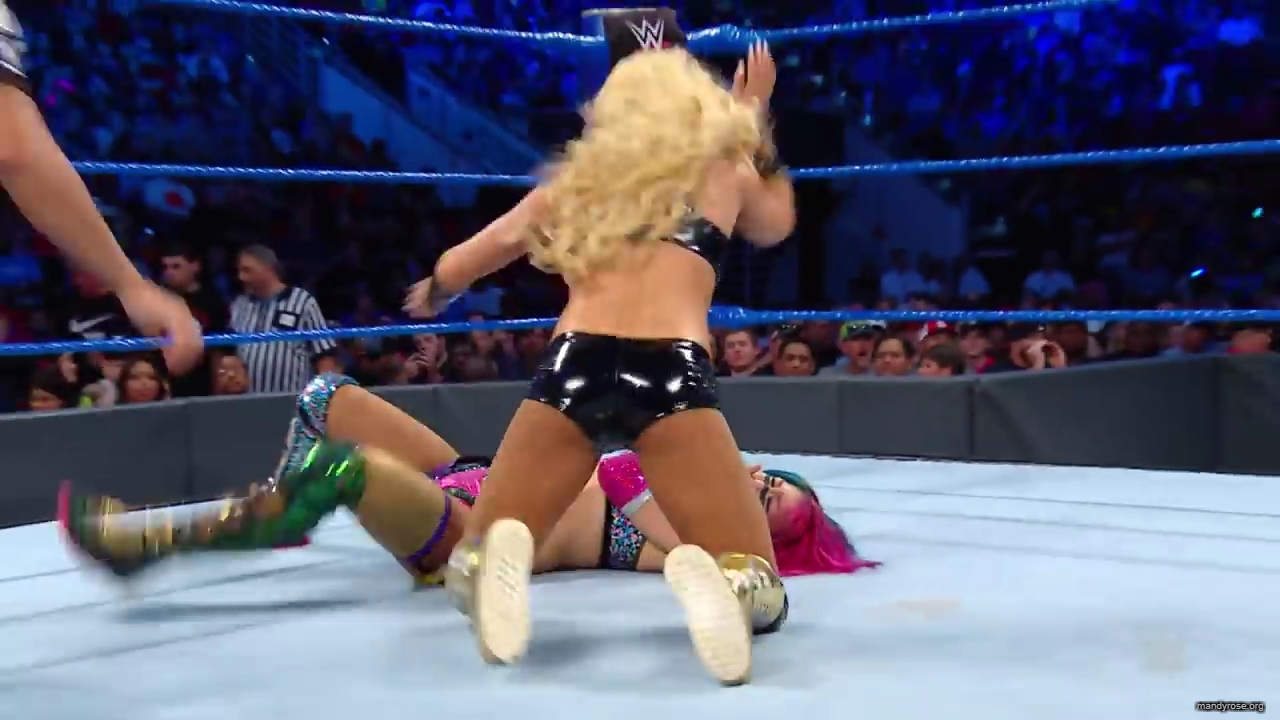 A_WWE_Superstar_s_Entire_Routine2C_from_Waking_Up_to_Wrestling___Allure_mp40893.jpg
