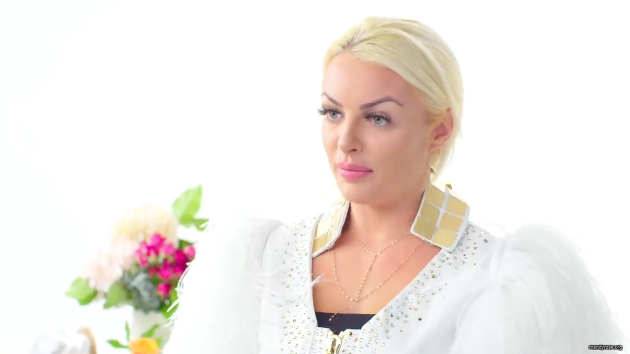 A_WWE_Superstar_s_Entire_Routine2C_from_Waking_Up_to_Wrestling___Allure_mp40915.jpg