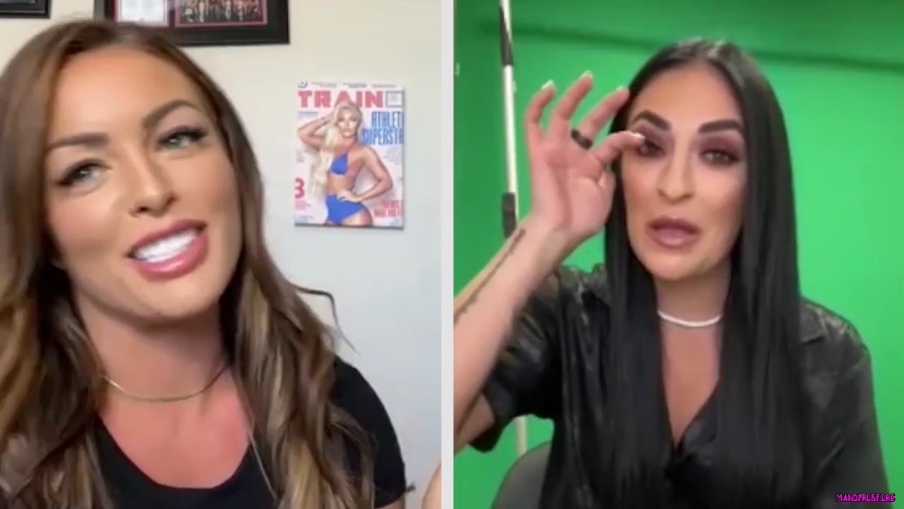 Amanda_Saccomanno_28_Mandy_Rose_29_and_Daria_Berenato_28_Sonya_Deville_29_talk_DaMandyz_Donutz___more_mp40092.jpg