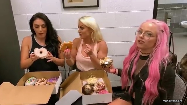 BIKINI_PHOTOSHOOT_BTS_WWE_Mandy_Rose_Sonya_Deville_Damandyz_Donutz_mp44831.jpg