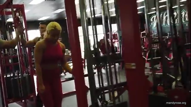 BURGERS_AND_BARBELLS_in_Vegas_mp43835.jpg