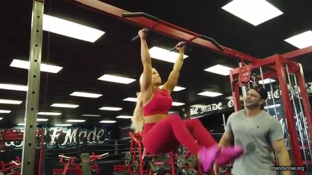 BURGERS_AND_BARBELLS_in_Vegas_mp43882.jpg