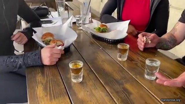 BURGERS_AND_BARBELLS_in_Vegas_mp44056.jpg