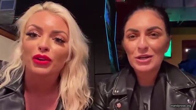 CHICKEN_WINGS_212121_MANDY_ROSE_SONYA_DEVILLE_WWE_mp43173.jpg