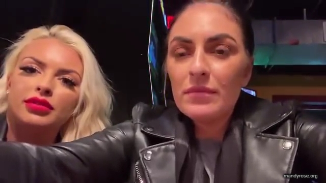 CHICKEN_WINGS_212121_MANDY_ROSE_SONYA_DEVILLE_WWE_mp43215.jpg