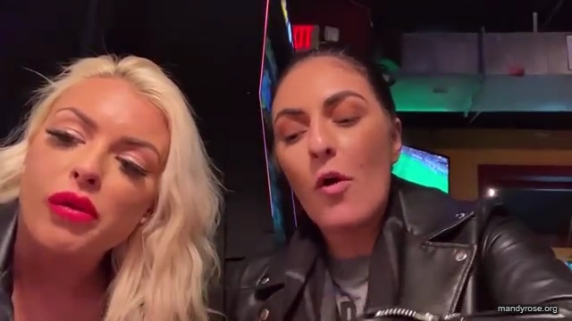 CHICKEN_WINGS_212121_MANDY_ROSE_SONYA_DEVILLE_WWE_mp43231.jpg